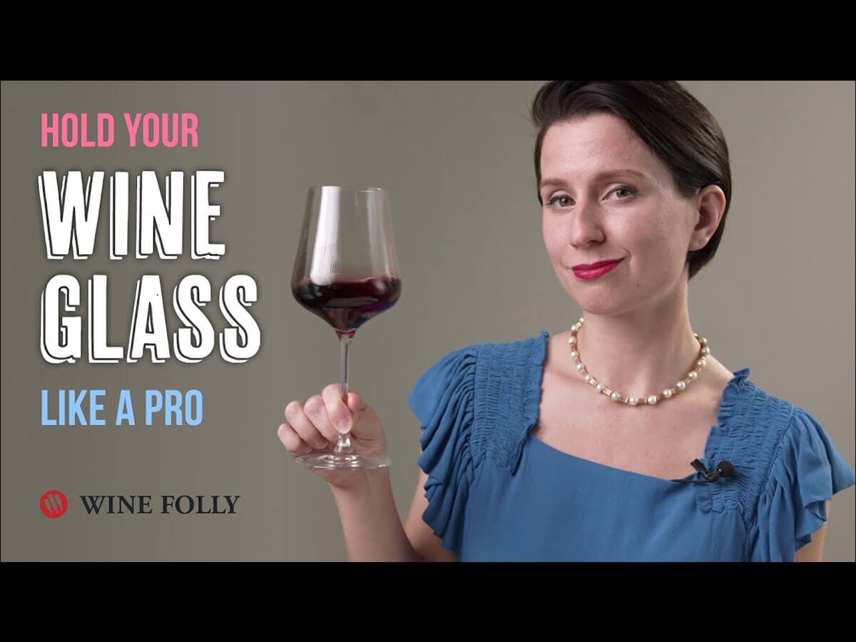 Cover Image for Only One Rule To Holding a Glass of Wine